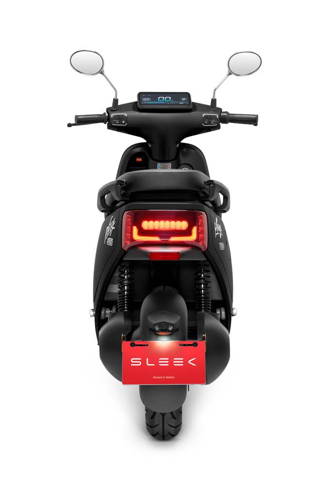 Sleek PLAY PRO ดำ