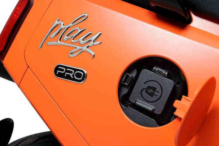Sleek PLAY PRO