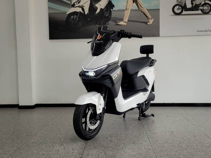 Yadea GS70 ขาว