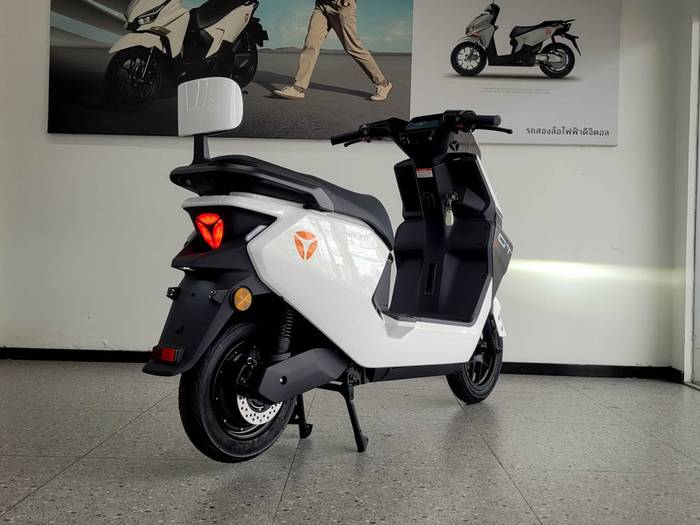 Yadea GS70 ขาว